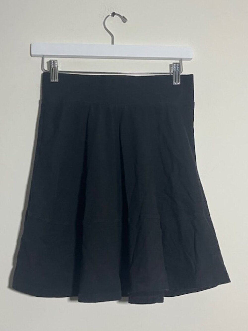 Pact Black Skirt Size Small